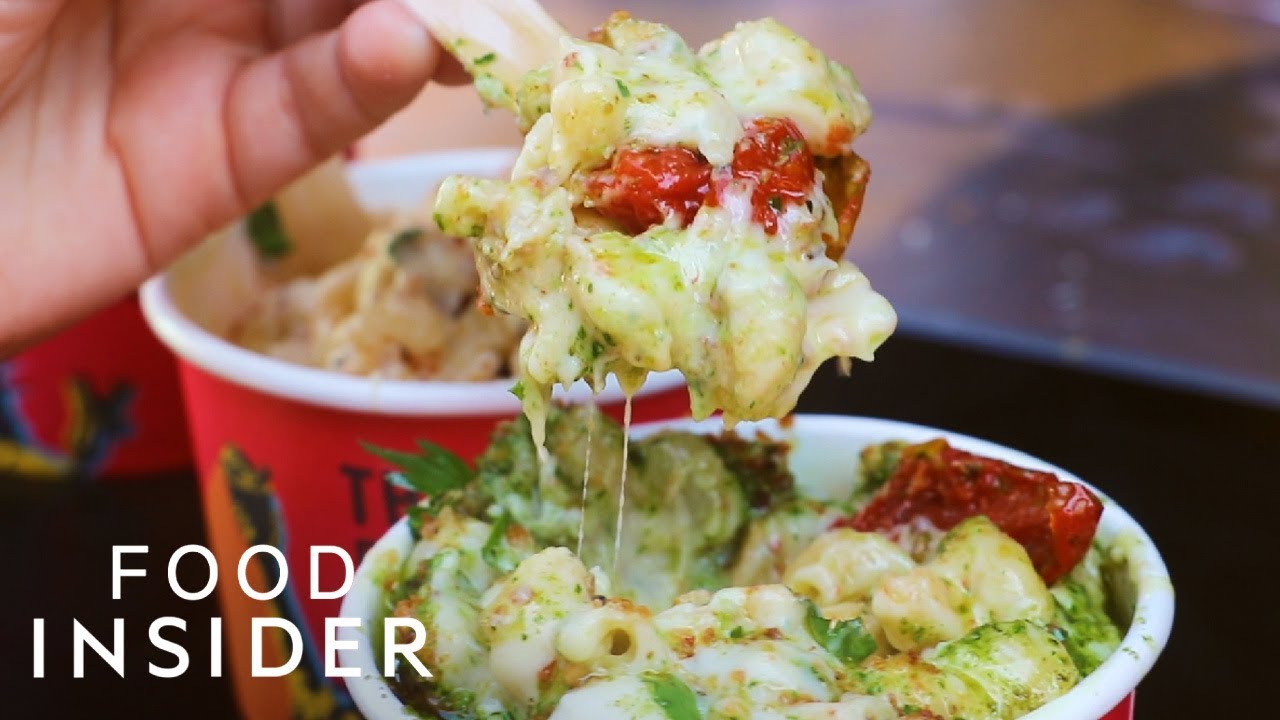 London Restaurant Only Sells Mac ‘N' Cheese — We Tried All 6 Flavors