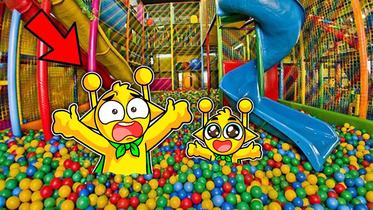 ENTRAMOS AL PARQUE DE PELOTAS EXTREMO Y NOS PERDEMOS 😭😭 en Roblox!