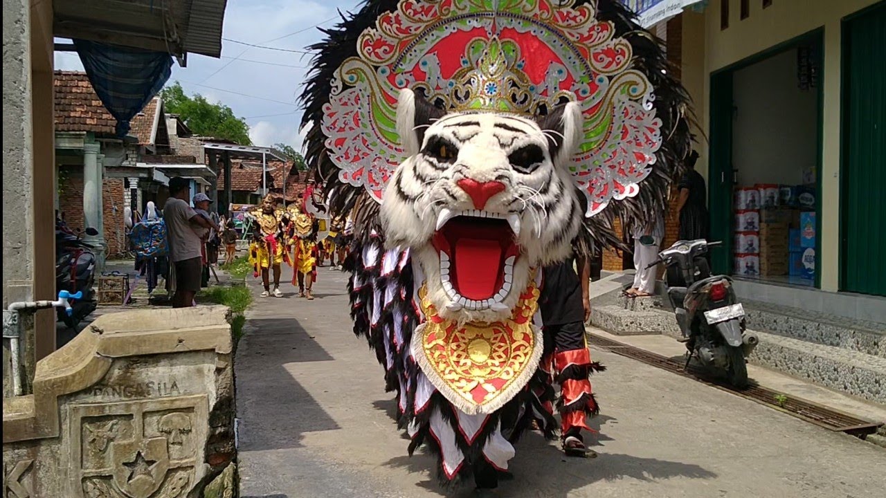 Super Meriah..! Kirab Khitanan Barongan New Arjuna Keliling Desa Cuati Poncoharjo | Hidayah Demak 