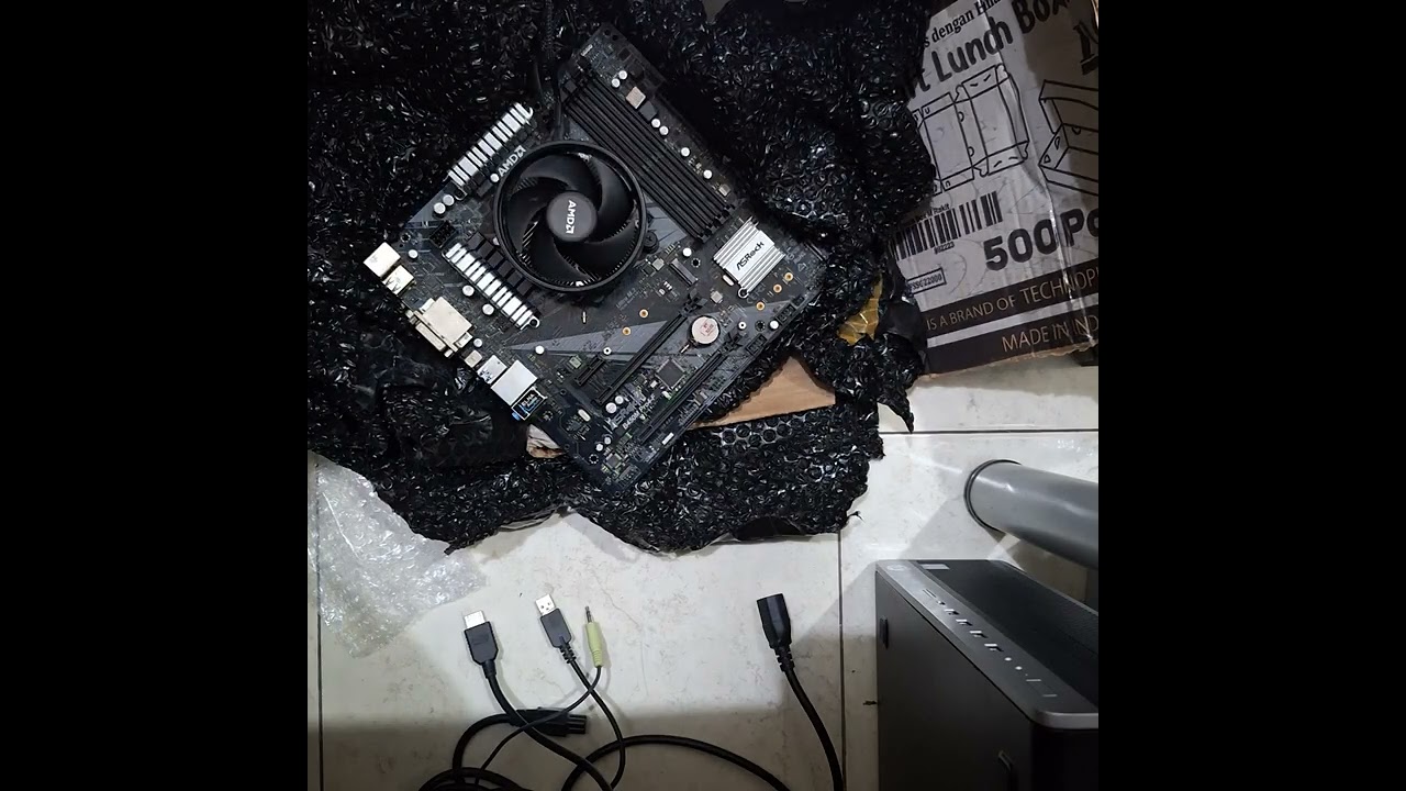 Unboxing mobo asrock