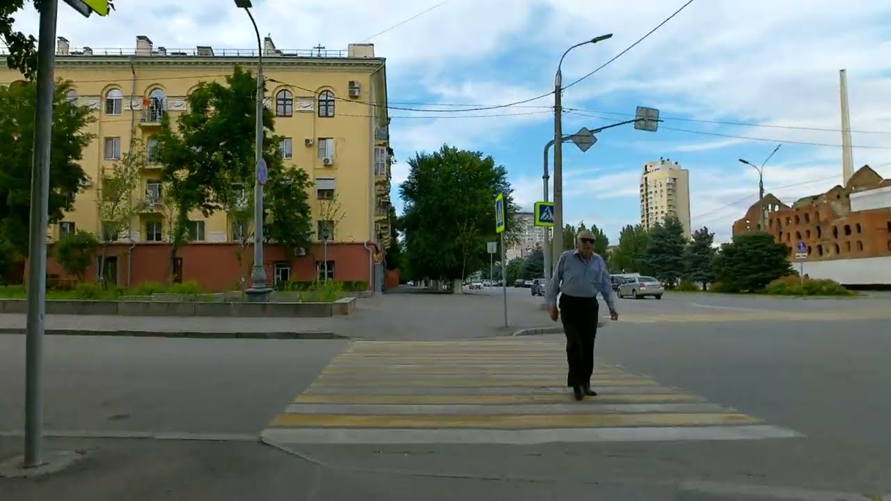 Выходной день в центре Волгограда. От набережной до площади Ленина