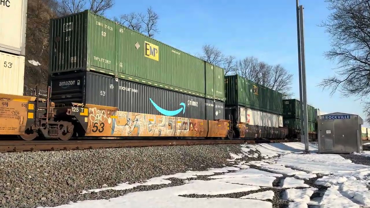 NS 29G with C6M trio passing Rockville bridge
