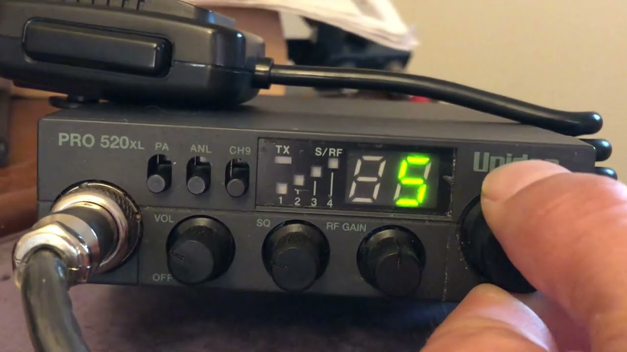 Uniden Pro 520XL. Даже спустя 5 лет он остаётся одним из моих любимых.