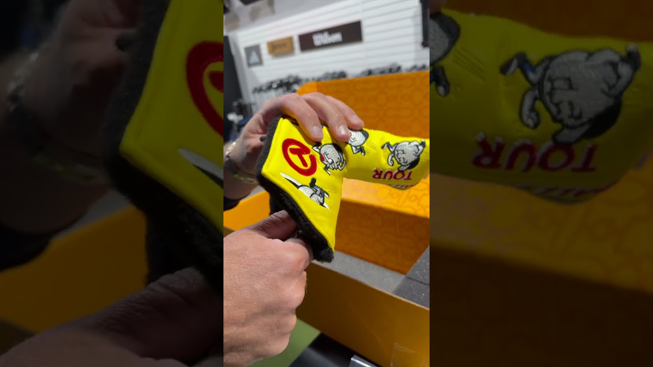 Just casually unboxing a Scotty Cameron Circle T like it&rsquo;s no big deal