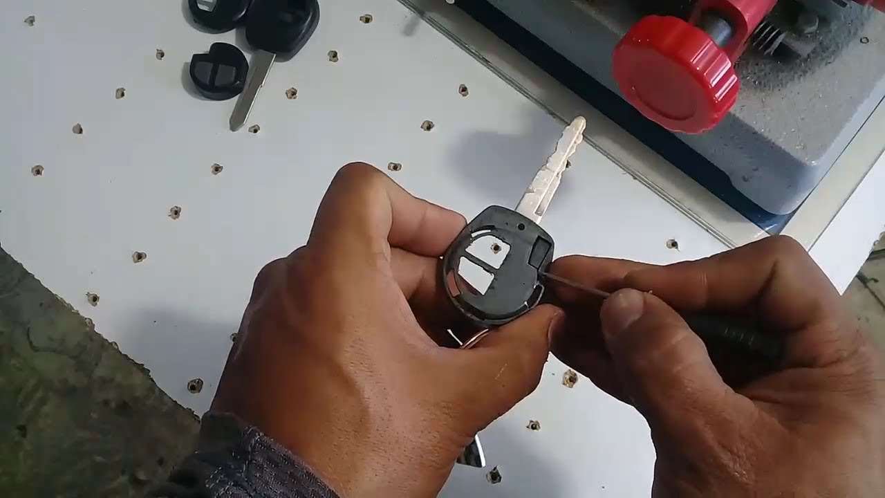 Reparacion De Llave SUZUKI SWIFT 2008 Cambio de carcasa
