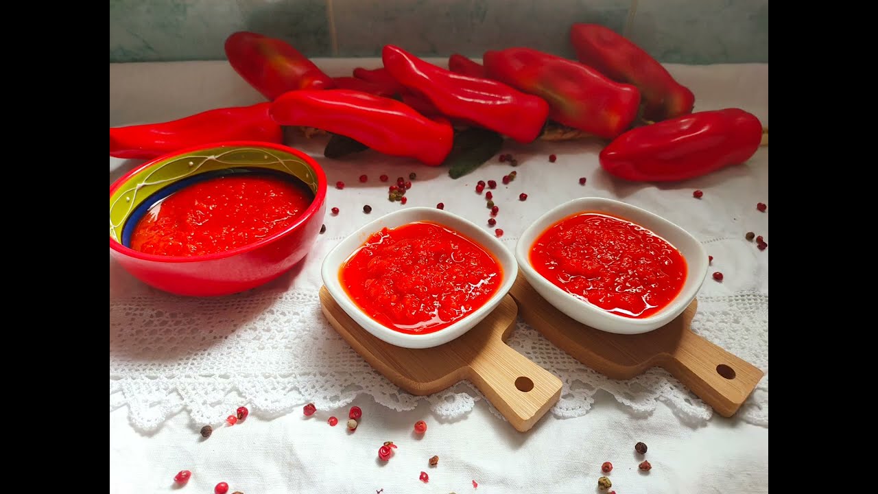 Pastă de ardei kapia! O putem folosi la tocănițe,gulaș,paste cu sos,ciorbițe și la pizza!