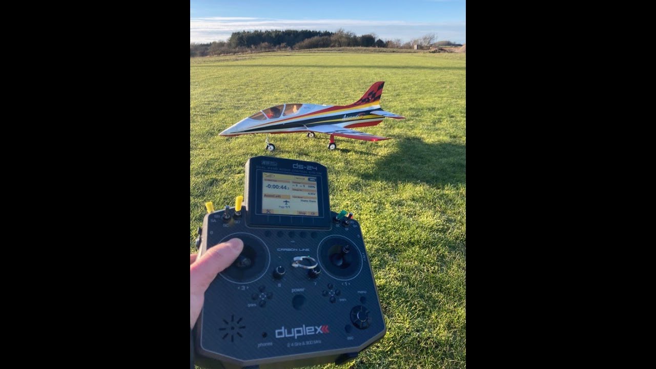 Freewing Avanti S Turbine Jet - Xicoy x45