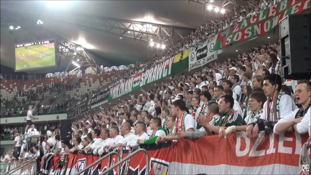 Szkoła praca dziewczyna rodzina 10 minut Legia Warszawa
