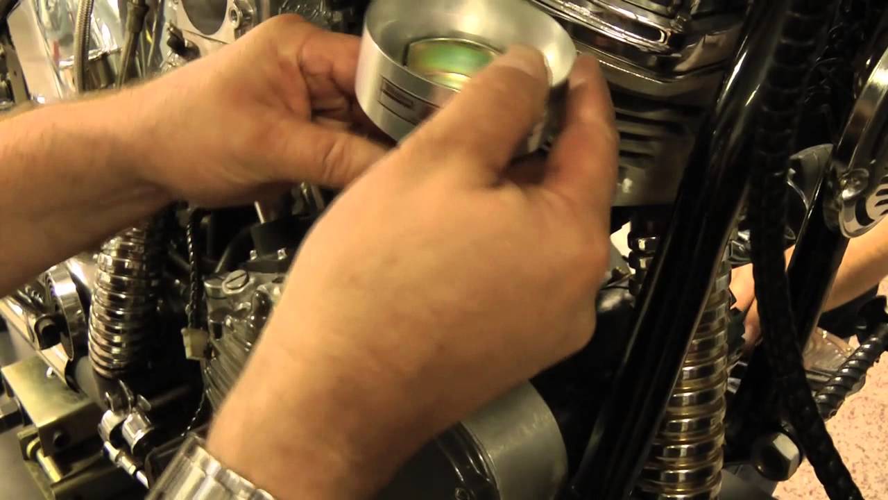 ACCEL Motorcycle - Installing an Electronic Advance Distributor in a Harley Big Twin