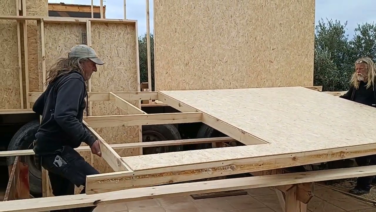 Bauwagen bauen - Wände aufsetzen 