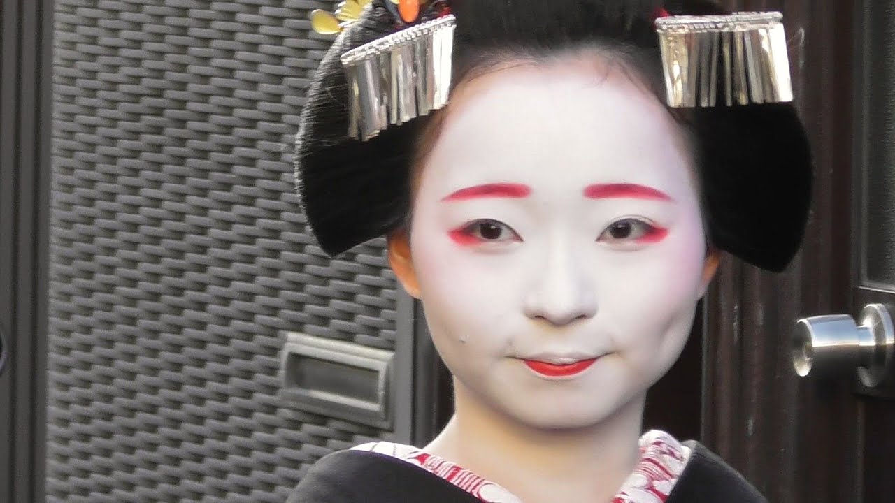 京都　上七軒　お見世出し　ふみ丸さん（舞妓）　Maiko debut at Kamishichiken, Kyoto