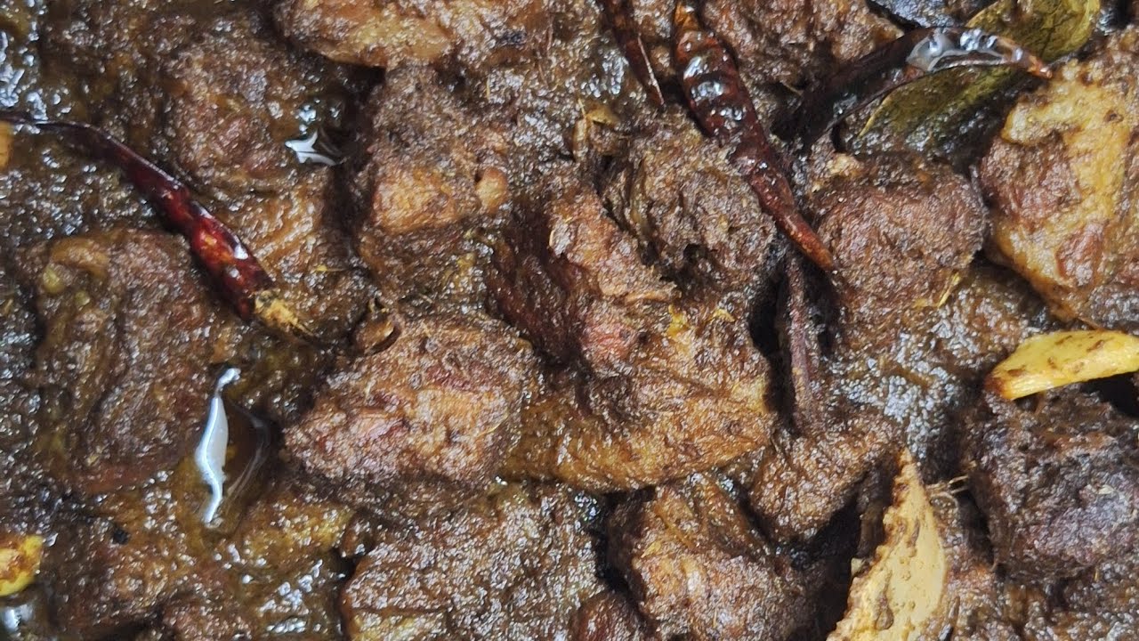 গরুর মাংসের কালা ভুনা রান্না করলাম। 