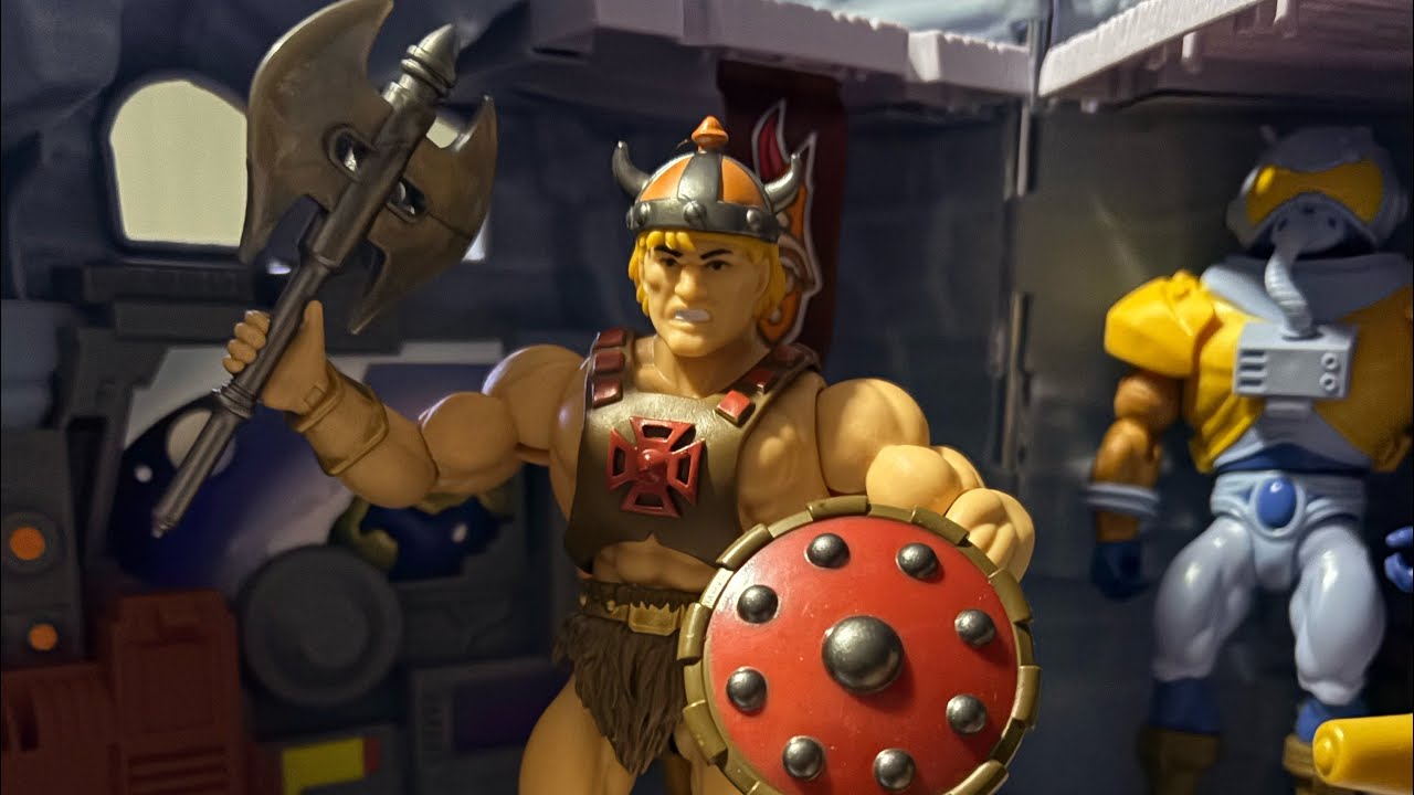 Let’s take a look at the sketch book series he-man and dive into the new castle grayskull playset 