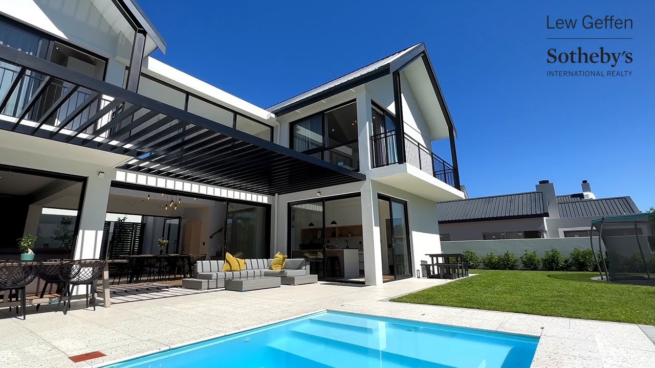 Modern Masterpiece in the heart of Val de Vie | Lew Geffen Sotheby's International Realty