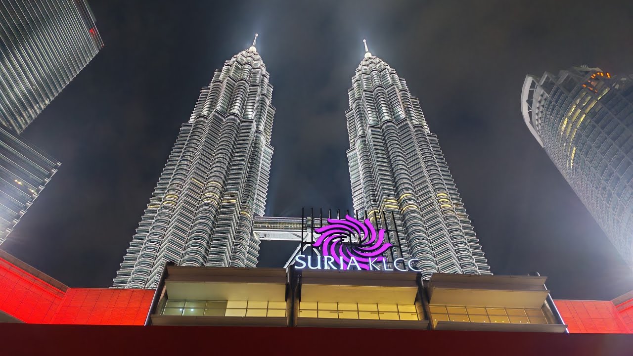 Visiting Petronas Twin Towers | KLCC Twin Towers | Sky Bridge | Observation Deck | Kuala Lumpur