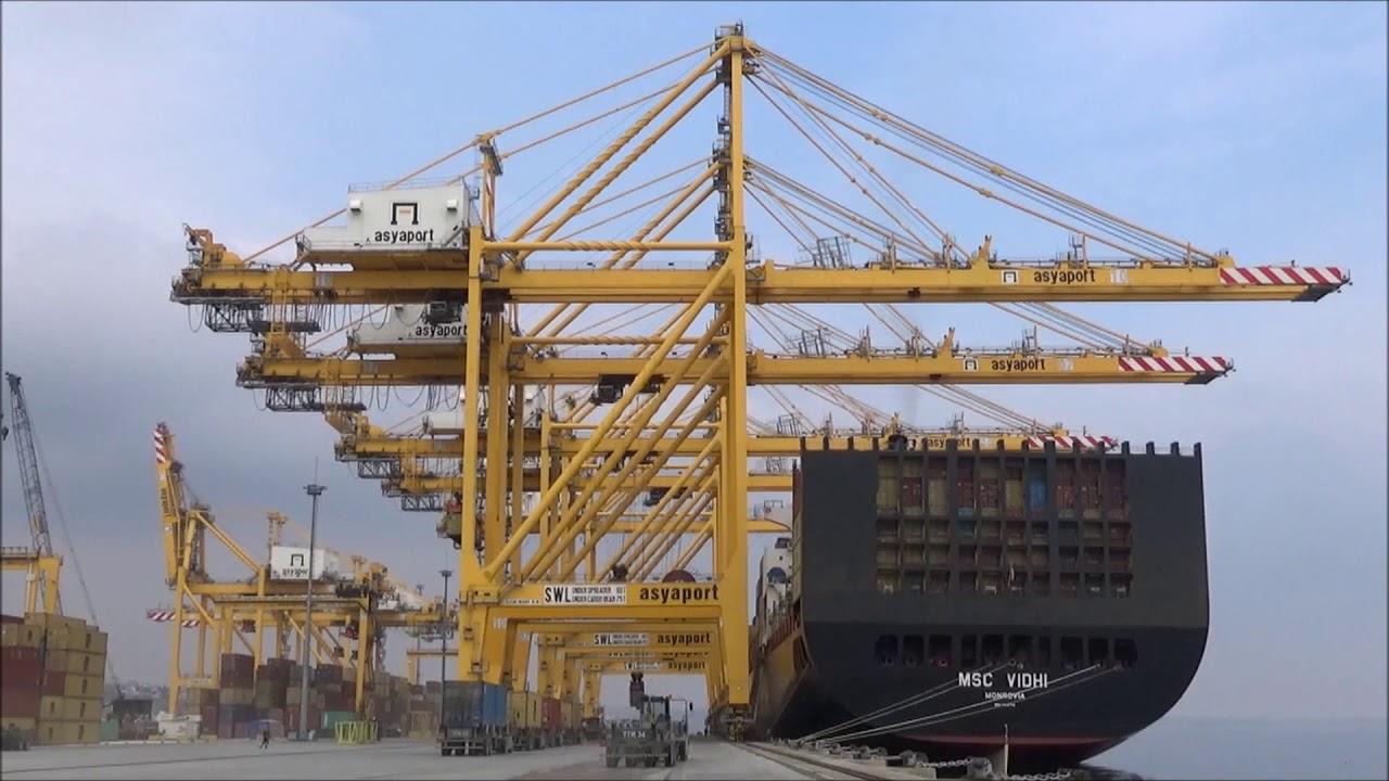 Asyaport yatırımlarına ve büyümeye devam ediyor.