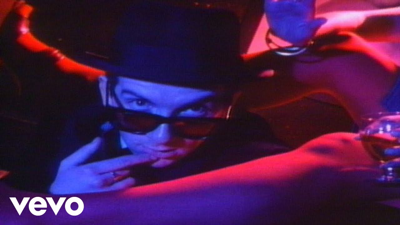 Elvis Costello & The Attractions - Clubland