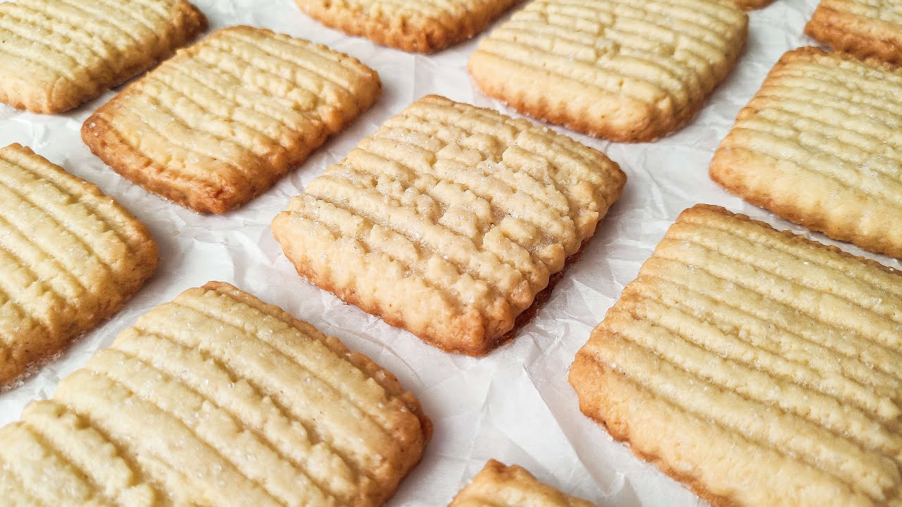 Simple & Crunchy Cookies: The Perfect Tea or Coffee Companion!
