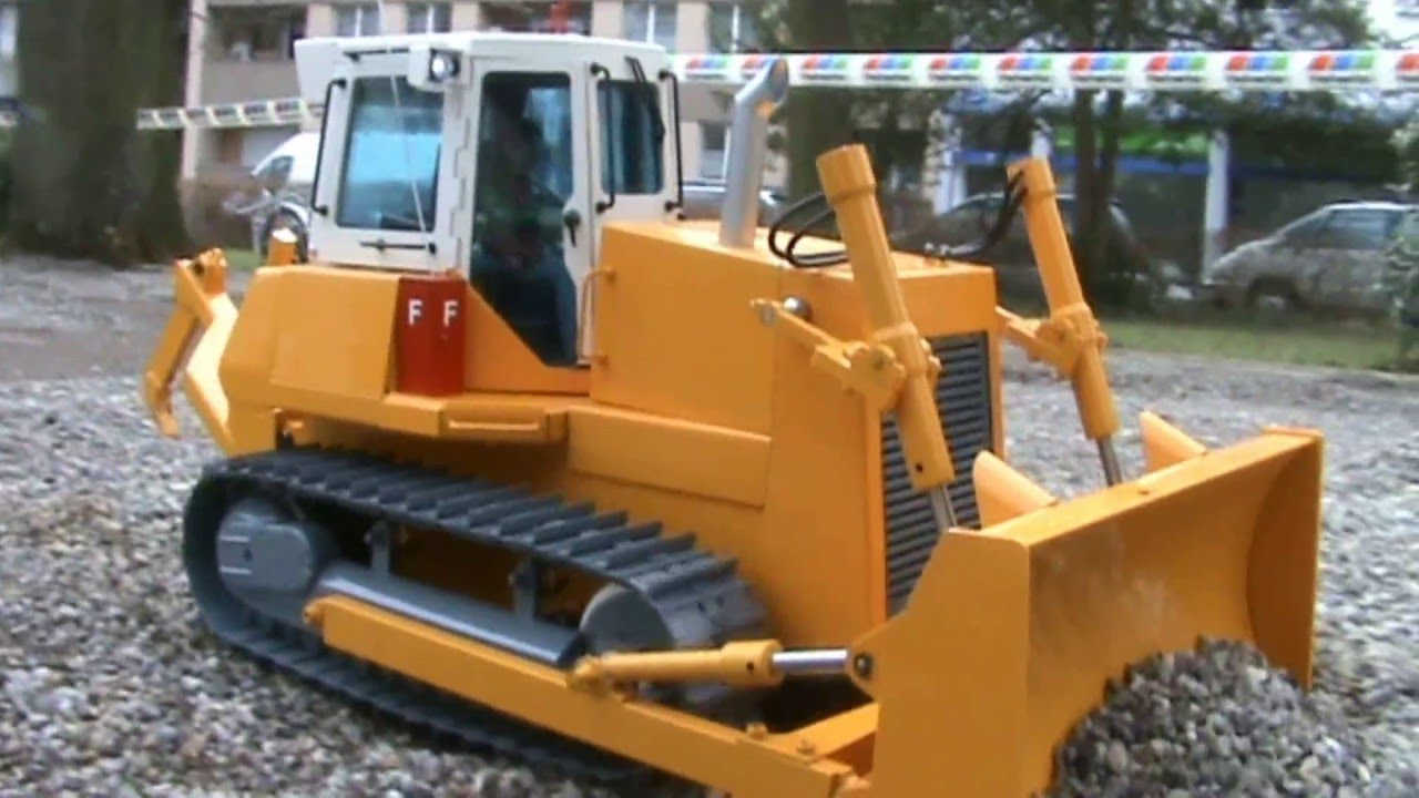 Liebherr 742 Dozer