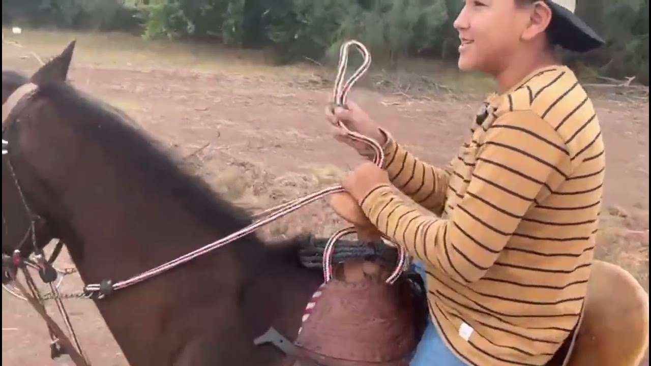 Cabalgando con el primo Kevin Castro