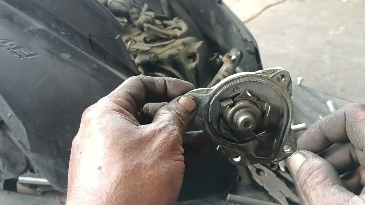 water pump leak palitin na ano paraan diy munA click 125 fi v2 honda sa walang budget
