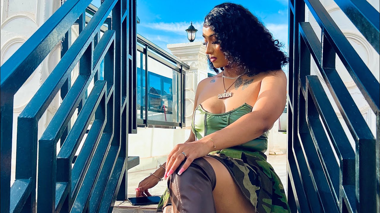 Queen Berly - PRETEND  (Official Video)