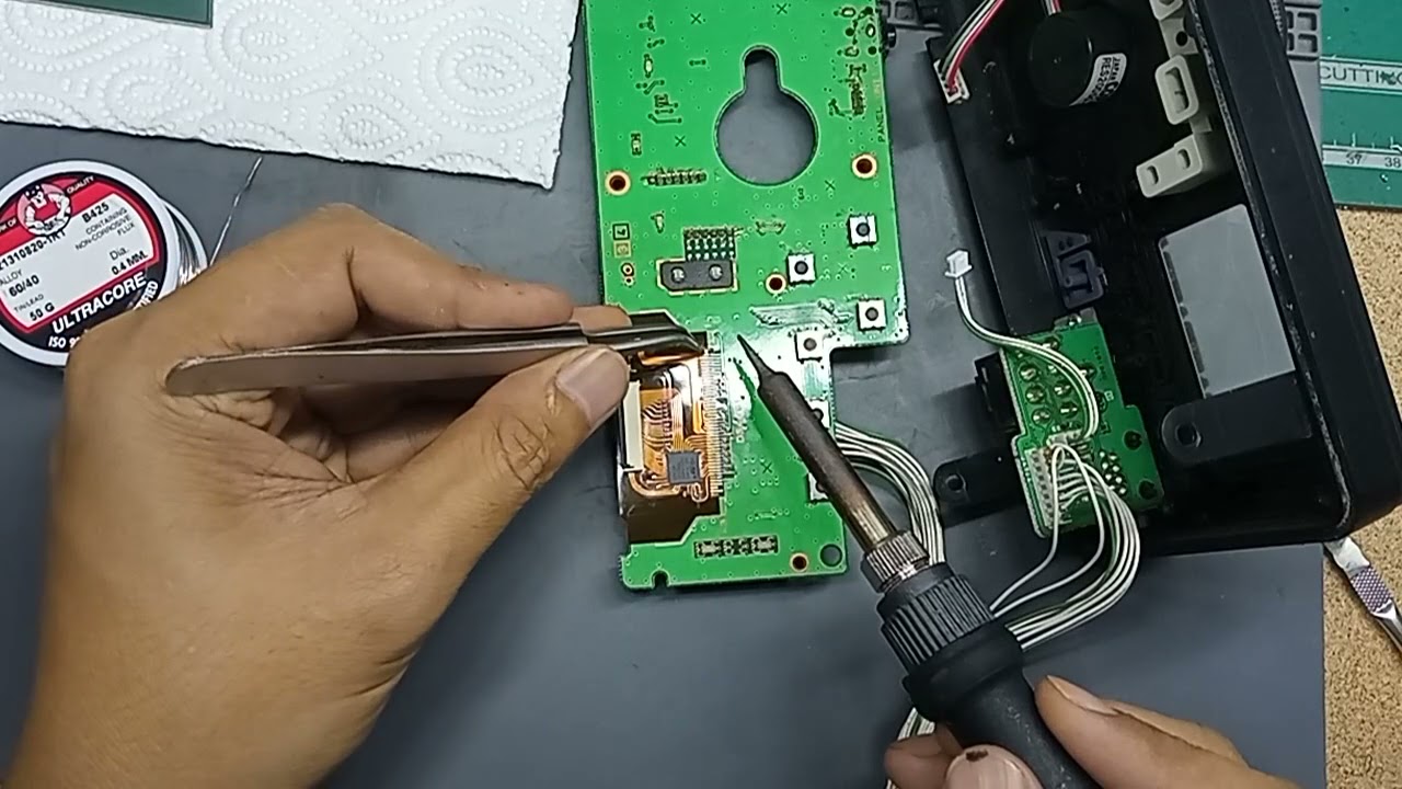 FT-897 LCD replacement