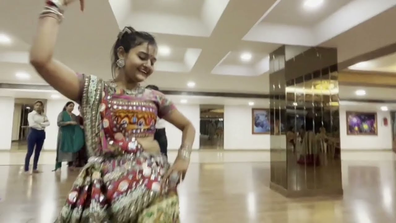 Ramva aavo madi | Dakla | Iskcon garba | Gujjugarba #garbahub #viral #dakla2 #tranding #garbavideo