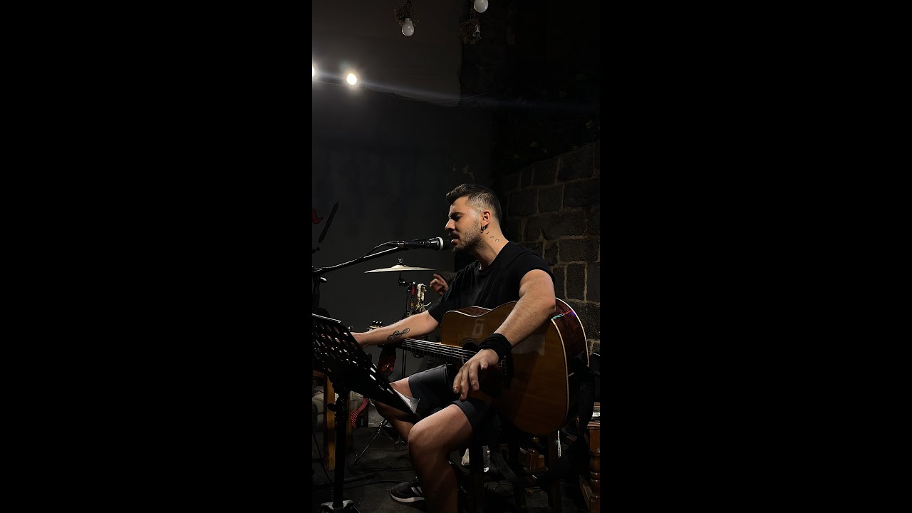 Cem Adrian - KÜL (Mükemmel Amatör Ses)