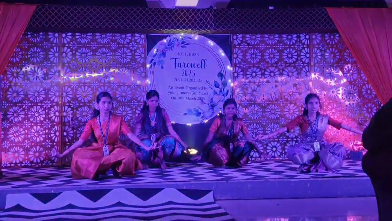 Welcome Dance at //KIST College// 2k25 Farewell party 🥳🎉 very nice of welcome dance 💃✨🤞