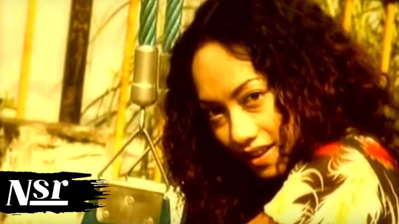 Wings - Sekeping Kertas Bermaruah (Original First Version) HD