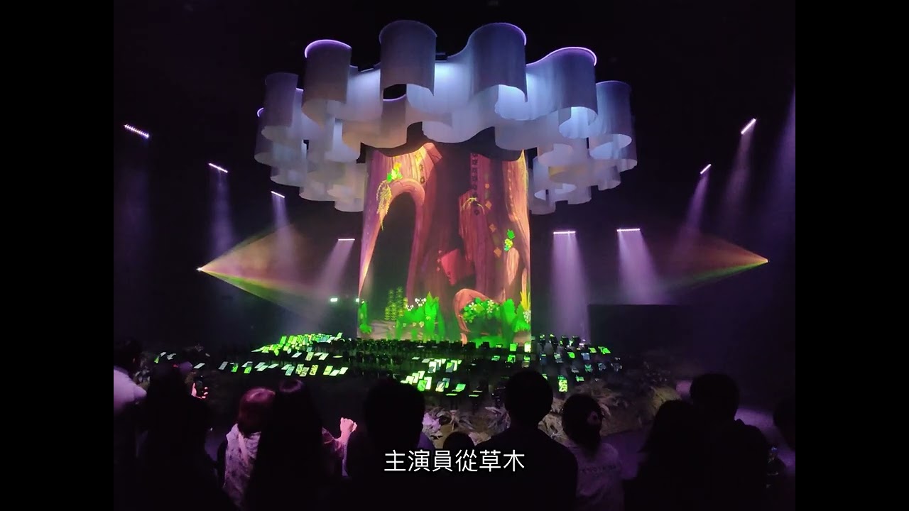 台灣館首日開幕￼搶先看台灣燈會在嘉義 一定要來的世博台灣館Tech world除了內容豐富令人目不轉睛之外 結束還有大驚喜送黑熊騎馬小提燈紀念品 就算你沒有預約到票 可以早一點來排隊 一定都有機會 ￼
