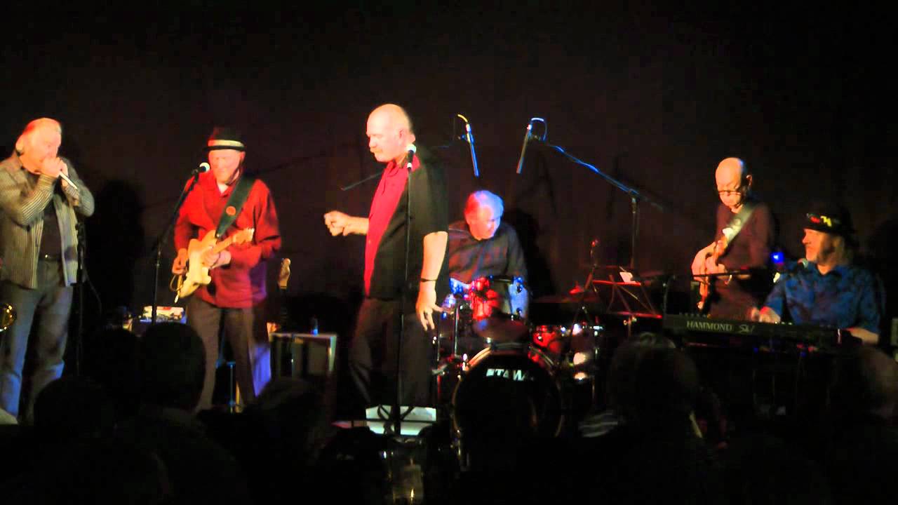 Steve Garry & the 21-20s - River's Invitation - 2011 Manly Jazz Festival - Live at The Manly Fig