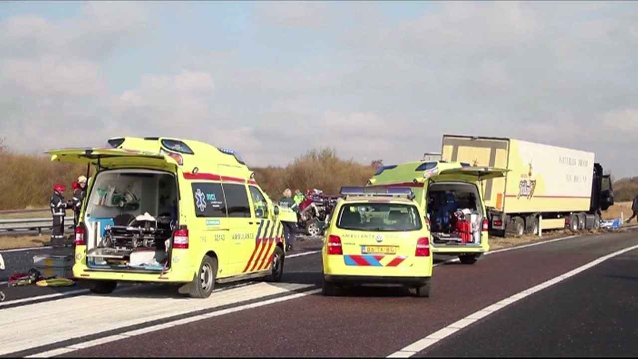 GPTV: Dode bij ernstig ongeval op A32 bij Jirnsum