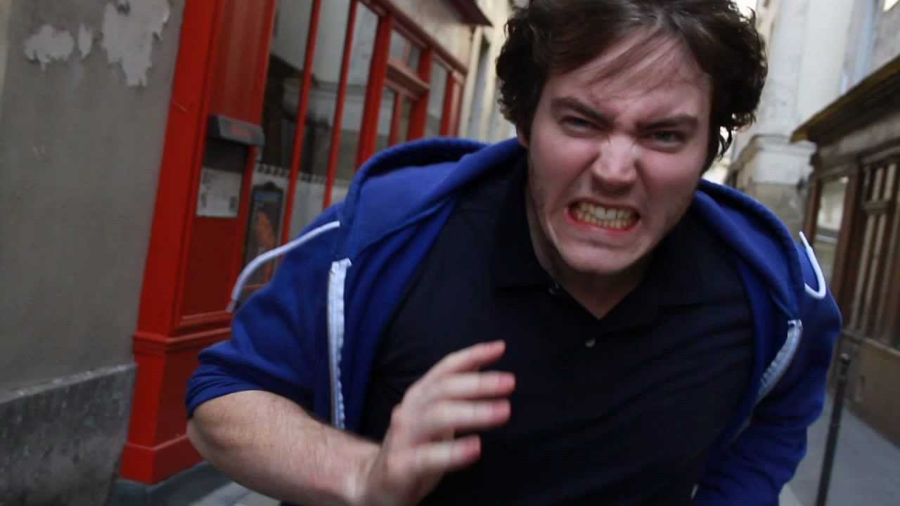 Bref, j'ai pas eu l'idée de bref... (Canal plus)
