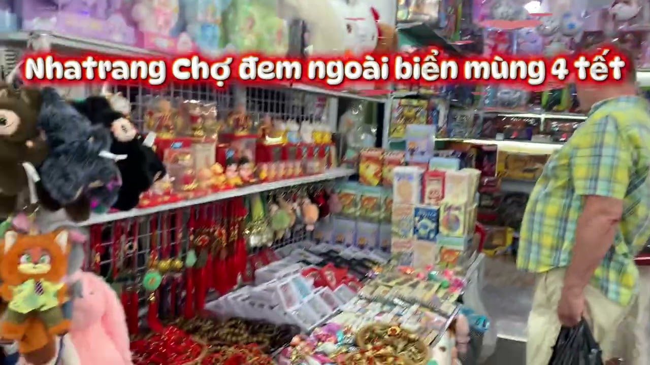 Chợ Đêm biển Nhatrang mùng 4 Tết 