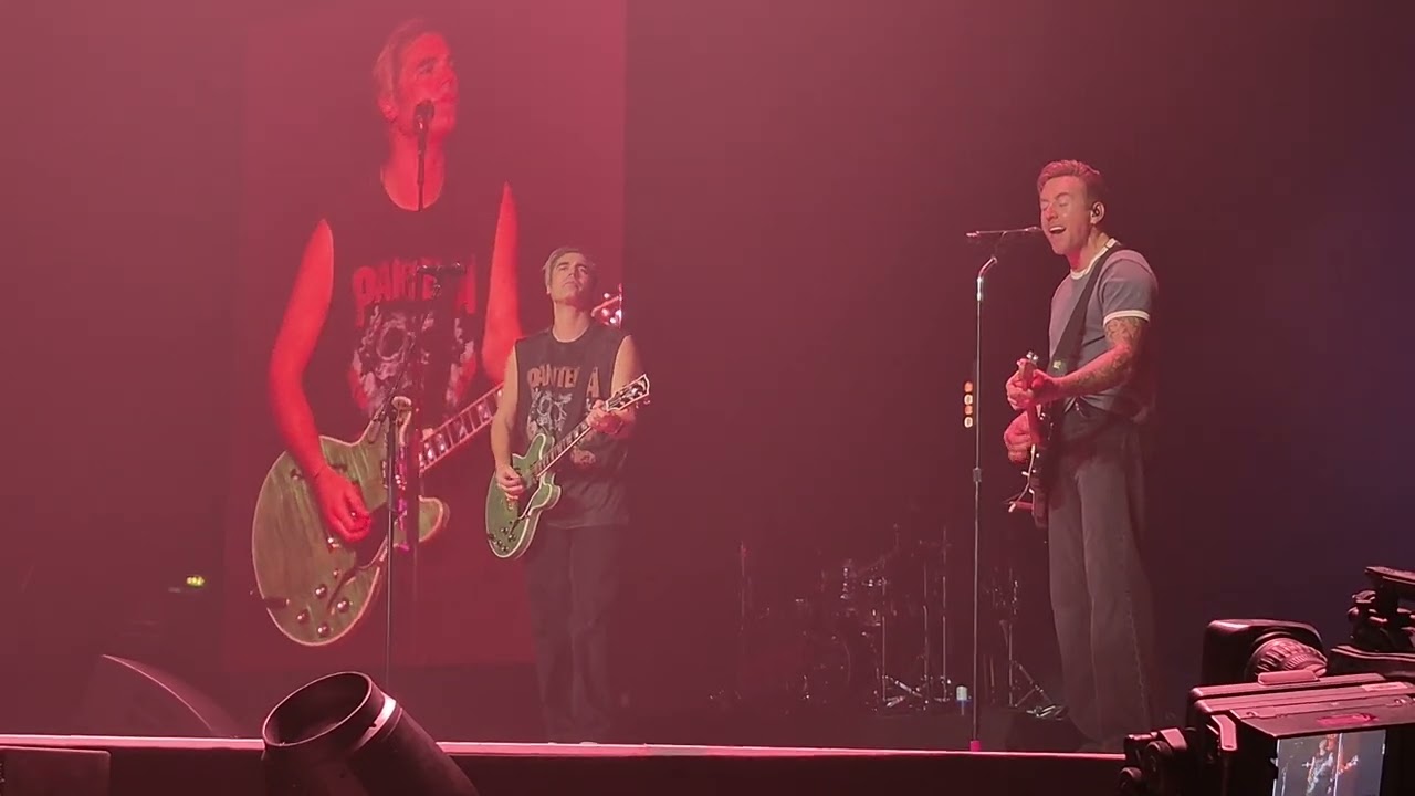 Charlie Simpson & Danny Jones (Busted vs. McFly) - 3am/Not Alone live at Wembley