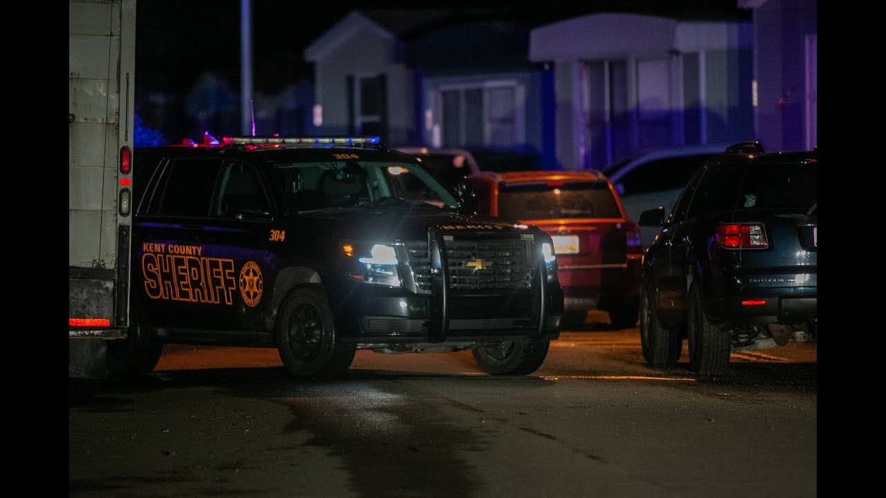 Sheriff deputies investigate shooting of 17-year-old in Kent County