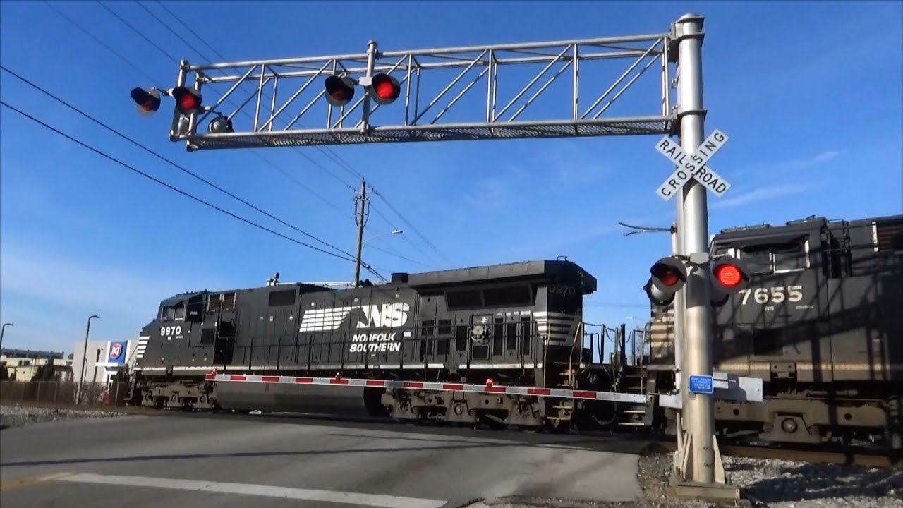 Oakwood Avenue Railroad Crossing, Huntsville, AL