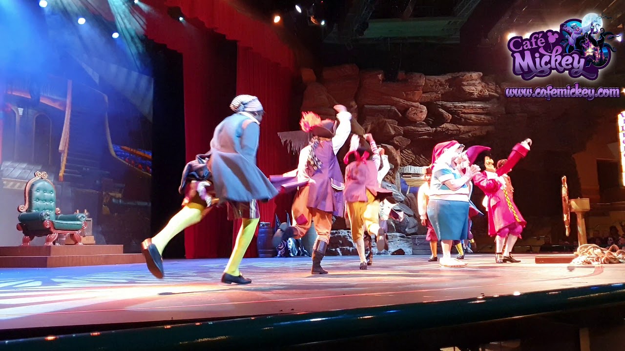 [2019] Captain Hook's Pirate academy - Disneyland Paris - Halloween Party