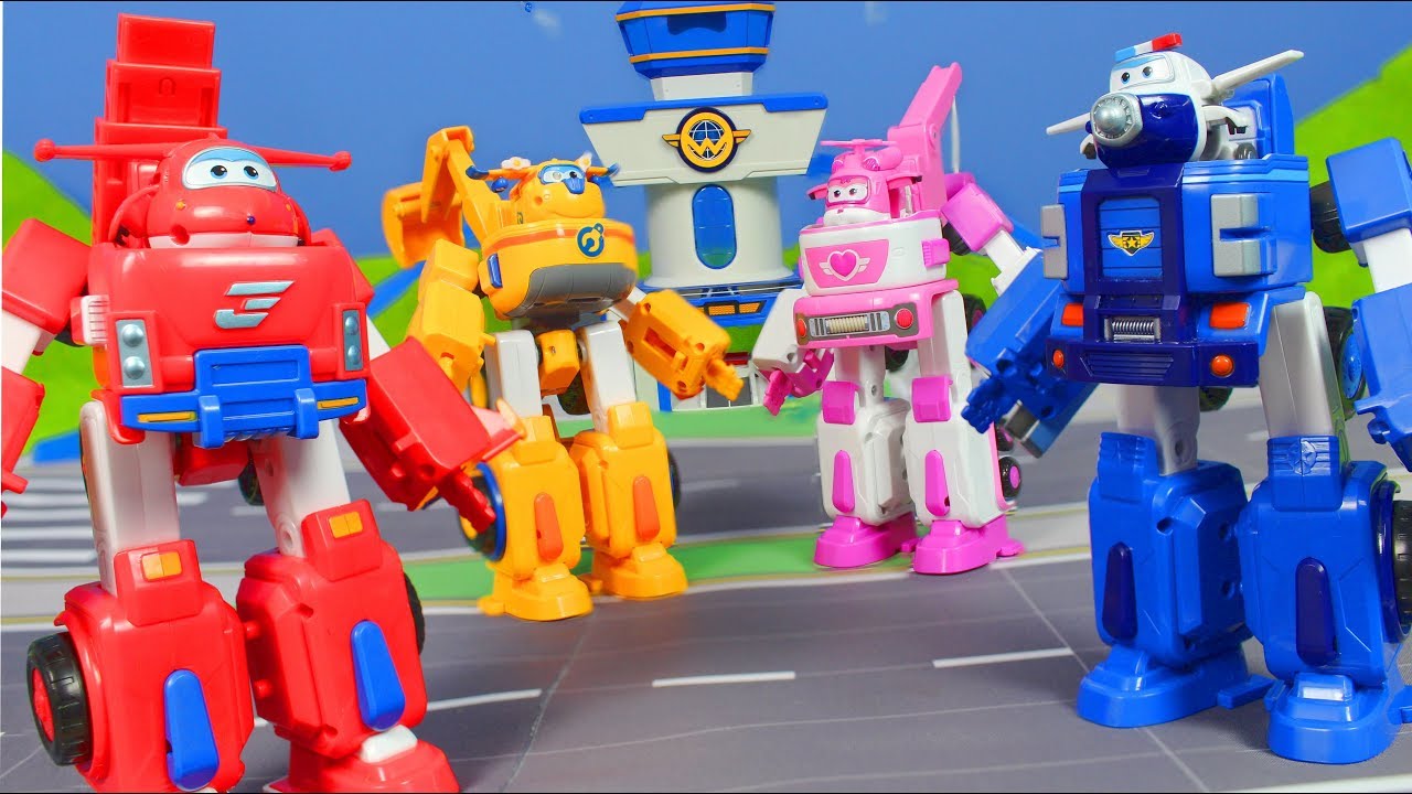SUPER WINGS Spielzeuge: Bagger, Feuerwehrmann Jett & Mehr Polizeistation