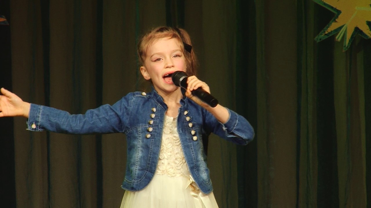 Детство (сл.и муз.А.Петряшевой) исп.Майя Лебединская Color Music