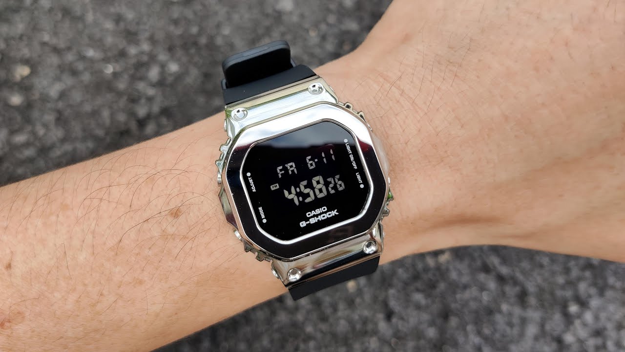 GM-S5600-1DR Unboxing. Great Metal G-Shock for Small Wrist.
