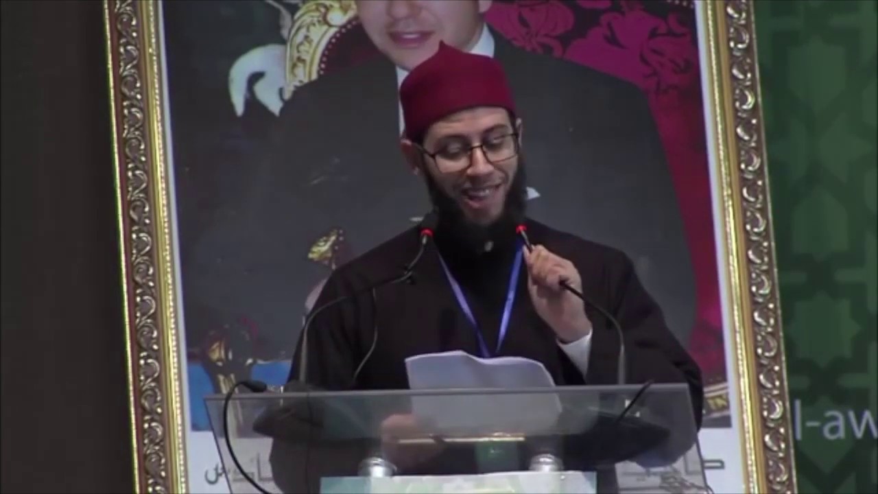 Au del&agrave; du contraste entre Islam et Occident: La r&eacute;alit&eacute; des Musulmans Occidentaux