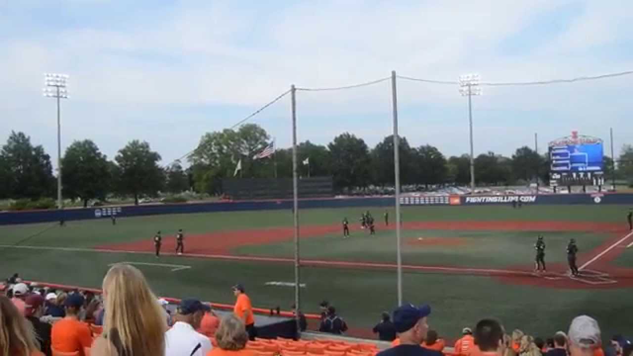 Vanderbilt Commodores Baseball Infield - at Super Regional vs. Illinois