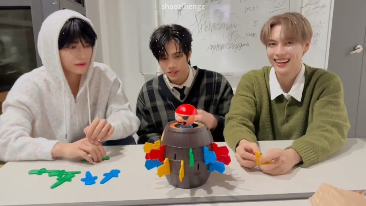 (eng sub) Pop Up Pirate Game with Starlight Boys' Shao Ziheng, Pentor, and Phoom