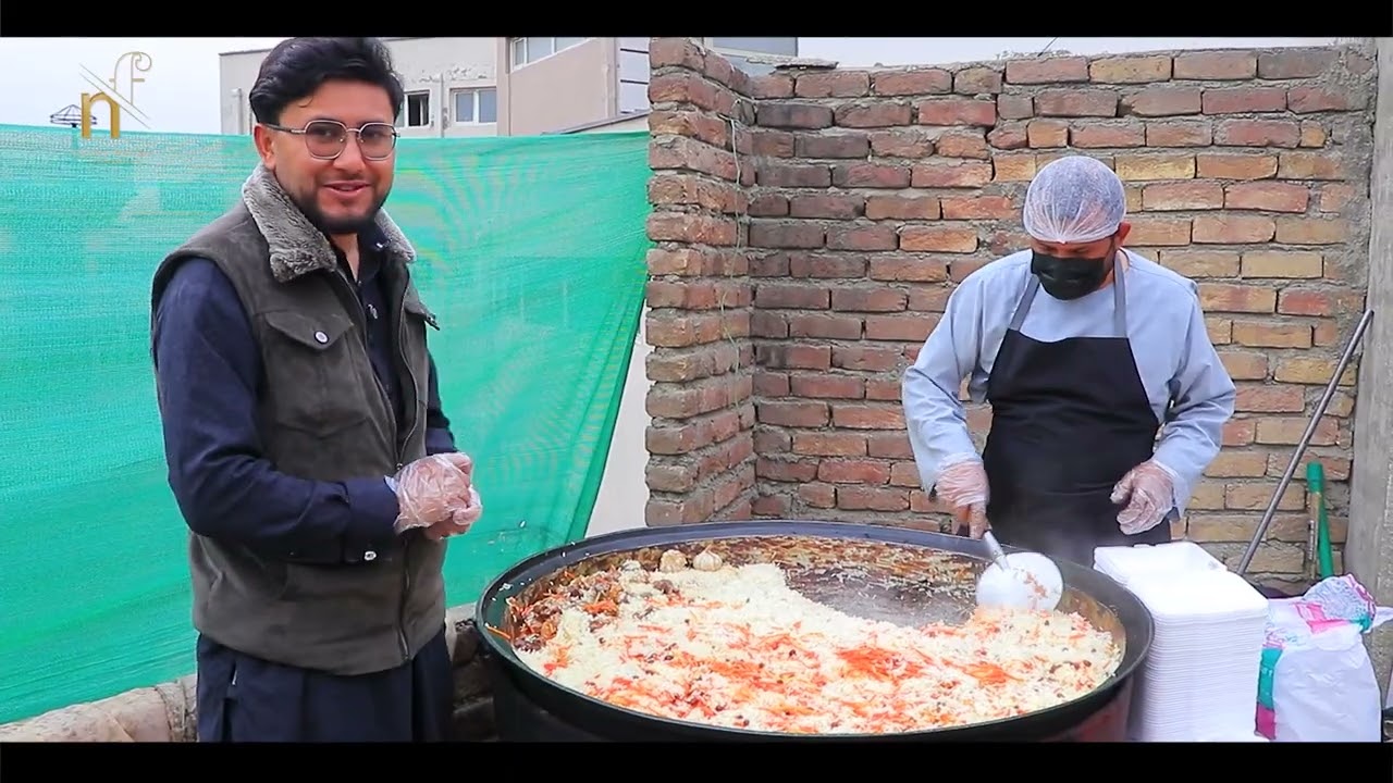 افطاری برای نیازمندان شب پانزدهم ماه مبارک رمضان 
