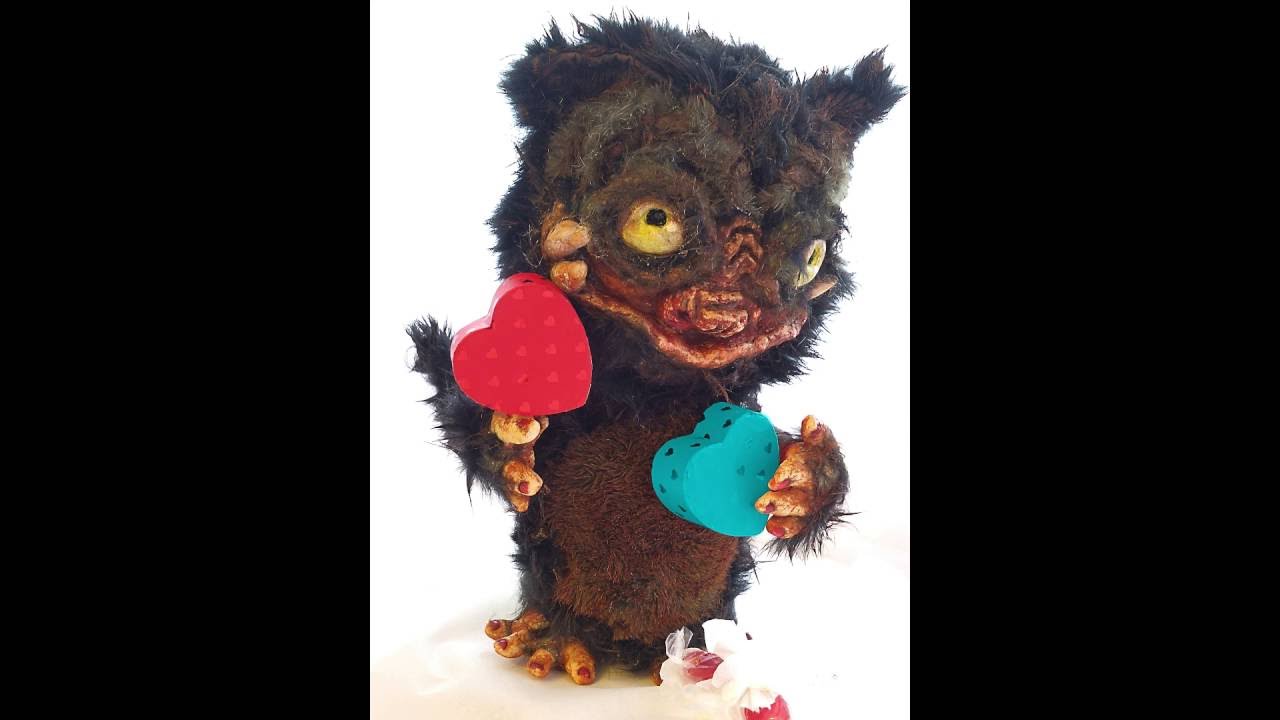 Monster  souvenir toy  paint  expression