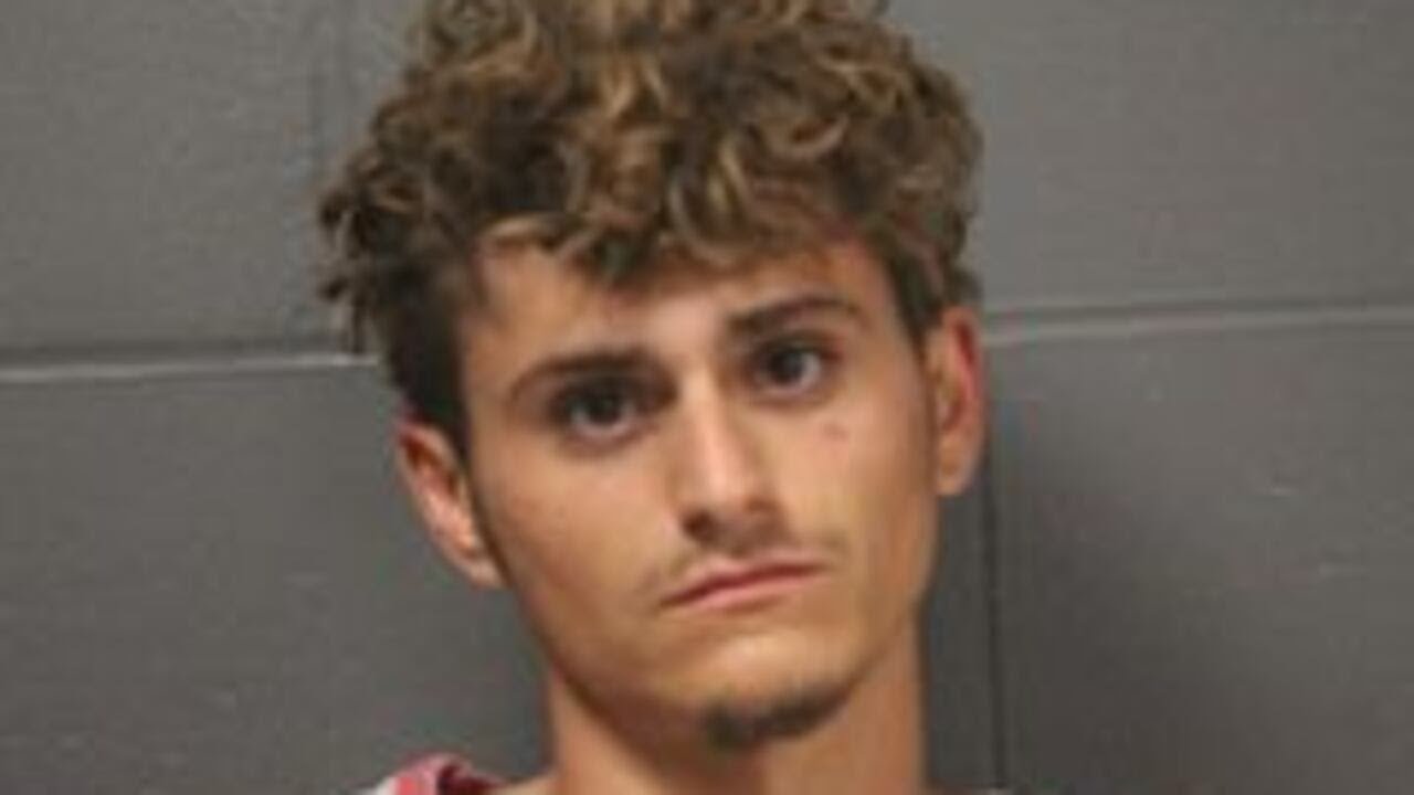 Camdenton man charged after Osage Beach police officer killed in pursuit