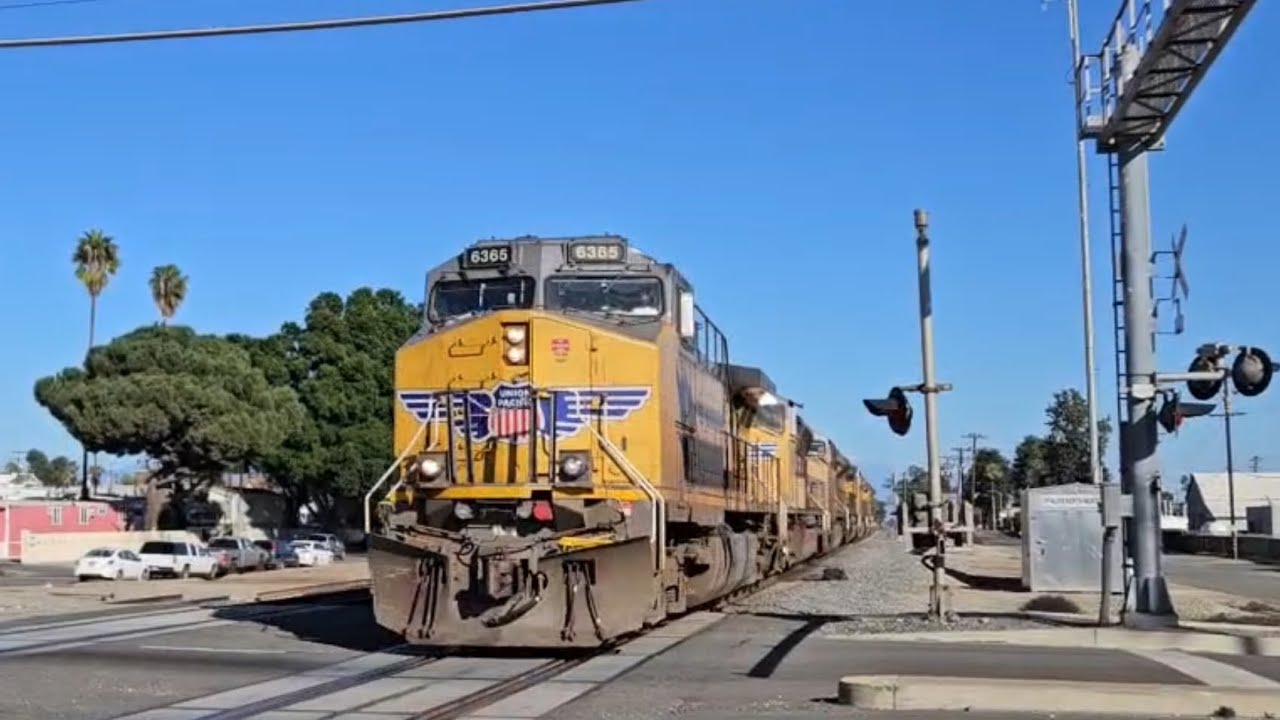 Railfanning at Ontario,CA